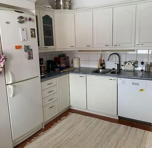 Onnia, Kattohuoneisto Siurossa Διαμέρισμα *